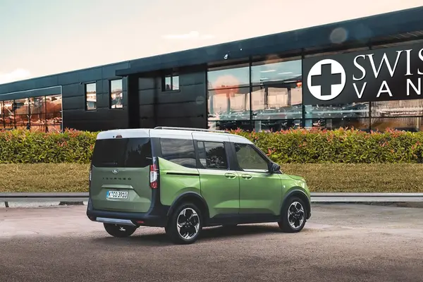 Ford Transit Courier Tourneo