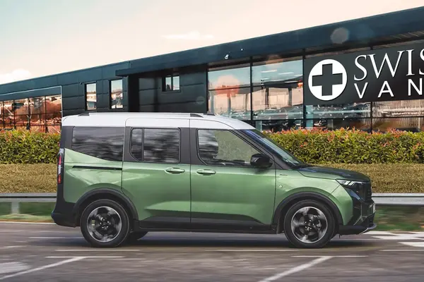 Ford Transit Courier Tourneo